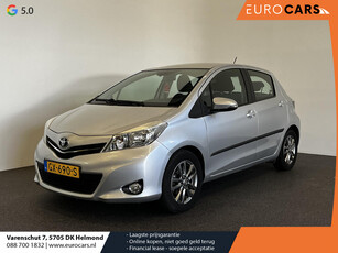 Toyota Yaris 1.3 VVT-i Dynamic Trekhaak Parkeersensoren achter Camera Cruise Control Airco