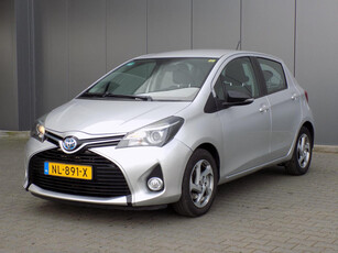 Toyota Yaris 1.5 Hybrid Lease Limited Xenon