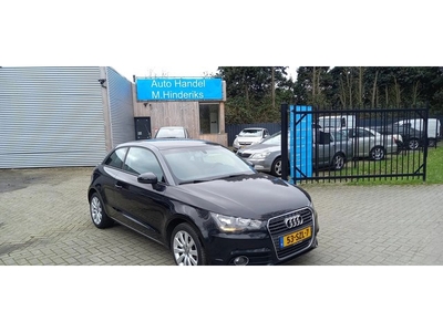 Audi A1 1.2 TFSI Connect Navigatie Lichtmetalen Cruise