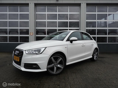 Audi A1 Sportback 1.0 TFSI S-Line , Xenon , Stoelverw