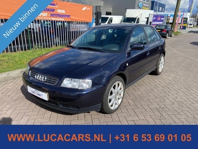 Audi A3 1.6 Attraction 3X SLEUTEL TREKHAAK