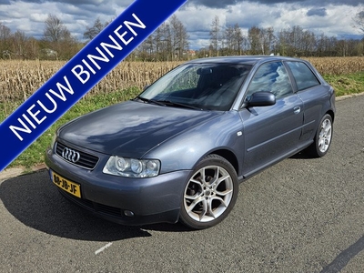 Audi A3 1.6 Attraction (bj 2002, automaat)