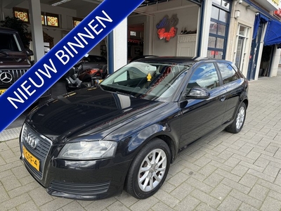 Audi A3 1.6 Attraction Business Edition CLIMA/L.M VELGEN/NW