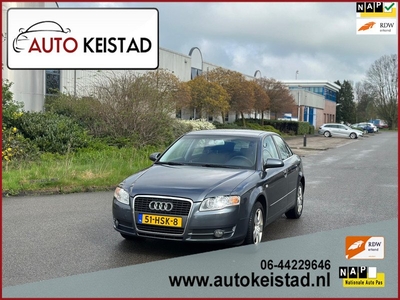 Audi A4 Limousine 1.6 Pro Line CLIMA/PARKEER SENSOREN! IN NIEUWSTAAT!