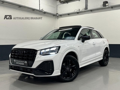 Audi Q2 35 TFSI S- Line Automaat/Pano/Matrix