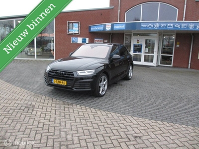 Audi Q5 2.0 TFSI quattro Sport S Line Black Edition