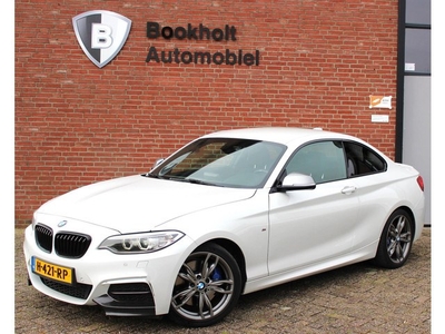 BMW 2-serie Coupé M235i - Dealer onderhouden, Alcantara