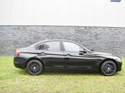 BMW 3-serie 316i High Executive Pdc 43000 km