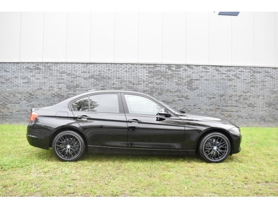 BMW 3-serie 316i High Executive Pdc 43000 km (bj 2013)