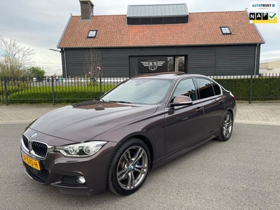 BMW 3-serie 330e M-Sport High Executive Leer Navigatie