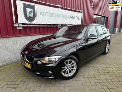 BMW 3-serie Touring 318d High Executive // Leer // Clima //