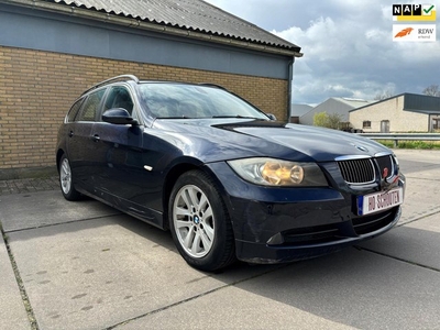 BMW 3-serie Touring 325i High Executive