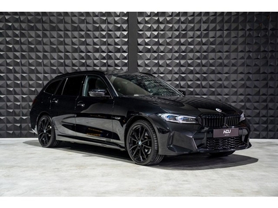 BMW 3-serie Touring 330e xDrive M Sport HUD PANO 19