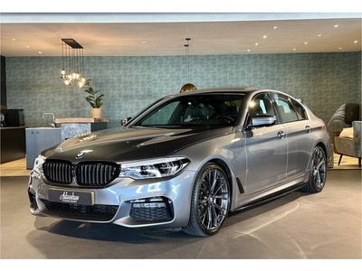 BMW 5 Serie 520i M-Sportpakket I SchuifDak I 20