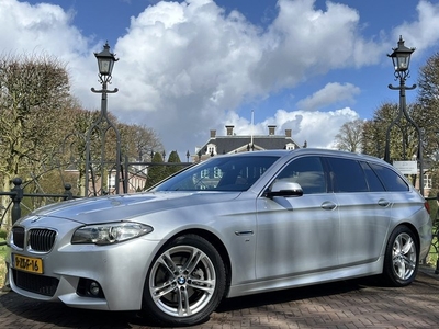 BMW 5 Serie Touring 520i Executive NL-AUTO! M-PAKKET!