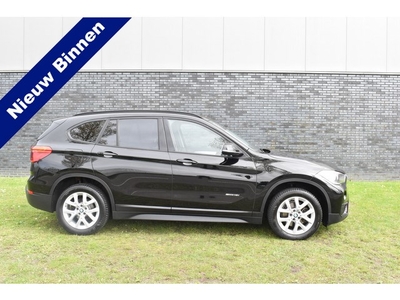 BMW X1 sDrive18i Navigatie Privacy glas (bj 2015)