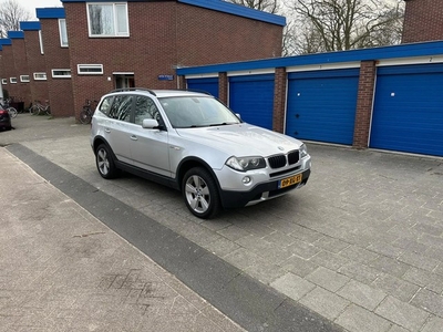 BMW X3 2.0i Executive Anniversary 4WD Leder Cruise