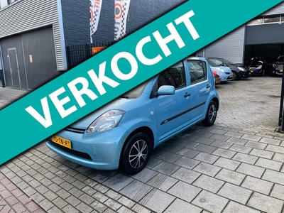 Daihatsu Sirion 2 1.0-12V Trend Stuurbekrachtiging NAP APK