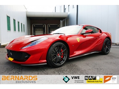 Ferrari 812 6.5 V12 Superfast - Rosso Fuoco (bj 2018)