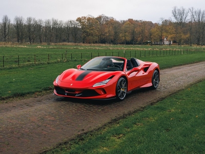 Ferrari F8 Spider 3.9 V8, Full Carbon, JBL, Side Display, Pista Wheels