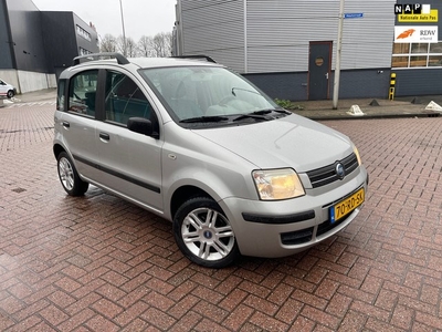 Fiat Panda 1.2 Emotion AUTOMAAT CLIMA 124000 NAP 5DR