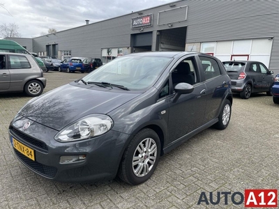 AFGEPRIJSD/Fiat Punto Evo 0.9 TwinAir Young / NAVI / CARPLAY