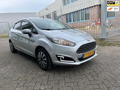 Ford Fiesta 1.6 TDCi Lease Style Navigatie, Airco