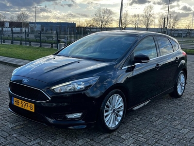 Ford Focus 1.0 Titanium Edition Dealer OH (bj 2015)