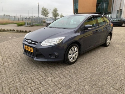 Ford Focus Wagon 1.0 EcoBoost Grijsmetalic 12-2013 Airco