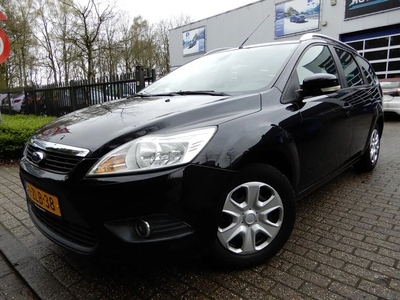 Ford FOCUS Wagon 1.6 Comfort (bj 2010)