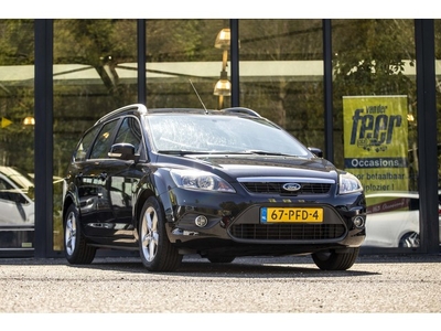 Ford FOCUS Wagon 1.6 Comfort (bj 2011)