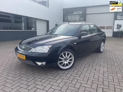 Ford Mondeo 2.0-16V Trend Trekhaak Apk