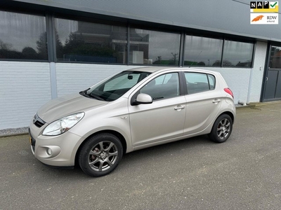 Hyundai I20 1.2i DynamicVersion 5Drs Airco Isofix Lmv Nap