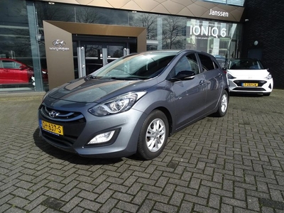 Hyundai i30 1.6 GDI Go! trekhaak /2e eig (bj 2015)