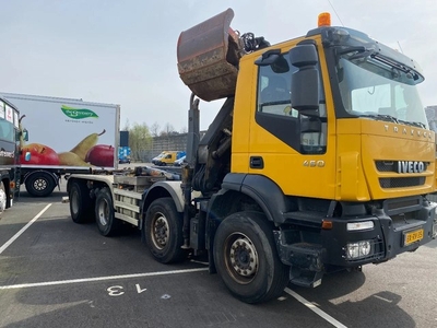 Iveco Trakker 450 8x4-6 Hook + Crane (bj 2010)