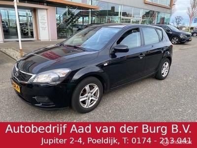 Kia cee'd Hatchback 1.4 CVVT X-tra 5 deurs Airco Electr.