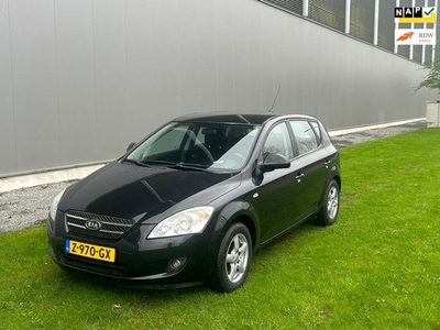 Kia Cee'd Sporty Wagon 1.4 X-ecutive ISG Airco\Apk