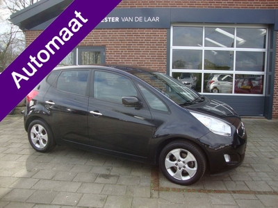 Kia Venga 1.6 CVVT WorldCup Edition 92kw Automaat ( Camera, Navigatie, Panorama dak, Parkeersensoren) RIJKLAARPRIJS!