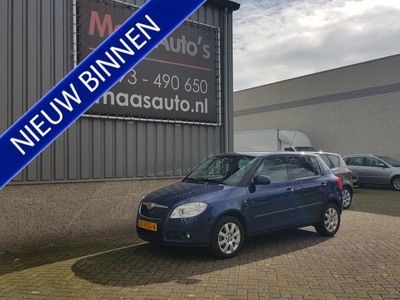 Škoda Fabia 1.6-16V Sprint uitvoering 5 deurs automaat airco ecc 1e eigenaar !!!!