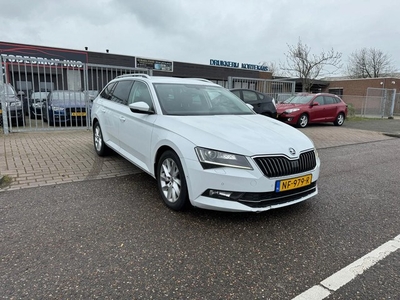 Škoda Superb 1.6 TDI XENON/NAVI/LED NETTE AUTO (bj 2017)