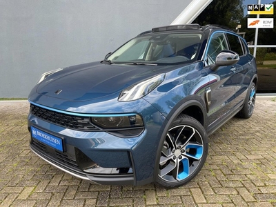 Lynk & Co 01 1.5 Plug-in hybrid 261pk Panoramadak / 360