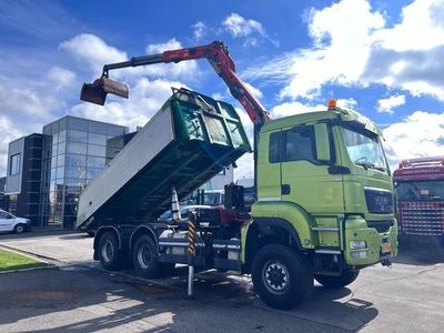 MAN TGS 33.400 6X6 E5 TIPPER + PALFINGER EPSILON (bj 2011)