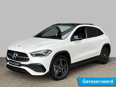 Mercedes-Benz GLA-klasse 250 e AMG Panoramadak