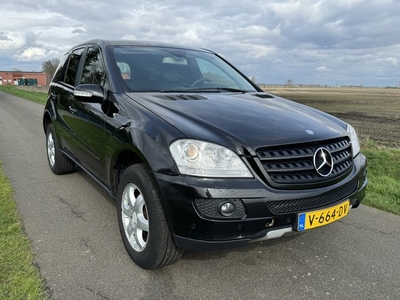 Mercedes-Benz M-Klasse 280 CDI GRIJSKENTEKEN / EXPORT