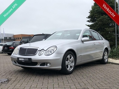 Mercedes E-klasse 200 K. Classic, NW APK, Dakje,Nette auto!