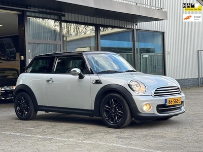 Mini Mini 1.6 Cooper 10 Years II / Navi / Parelmoer