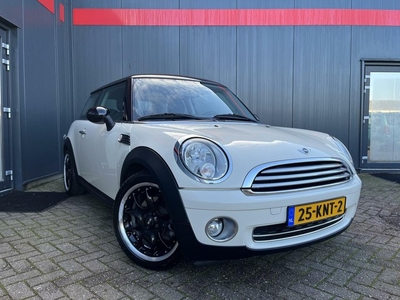 Mini Mini 1.6 Cooper Business Line L.M Velgen Metallic