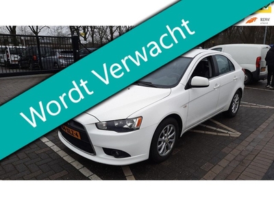 Mitsubishi Lancer Sportback 1.6 Edition 2e eig 5-deurs