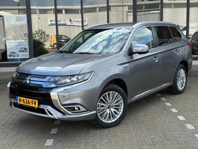 Mitsubishi Outlander 2.4 PHEV Intense (bj 2020, automaat)