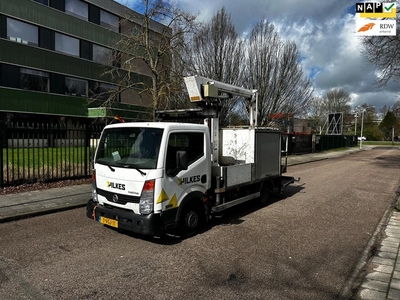 Nissan Cabstar E 110.32 2.5 dCi 290 HOOGWERKER.HOOGWERKER